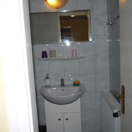 Betti Kiskunhalas